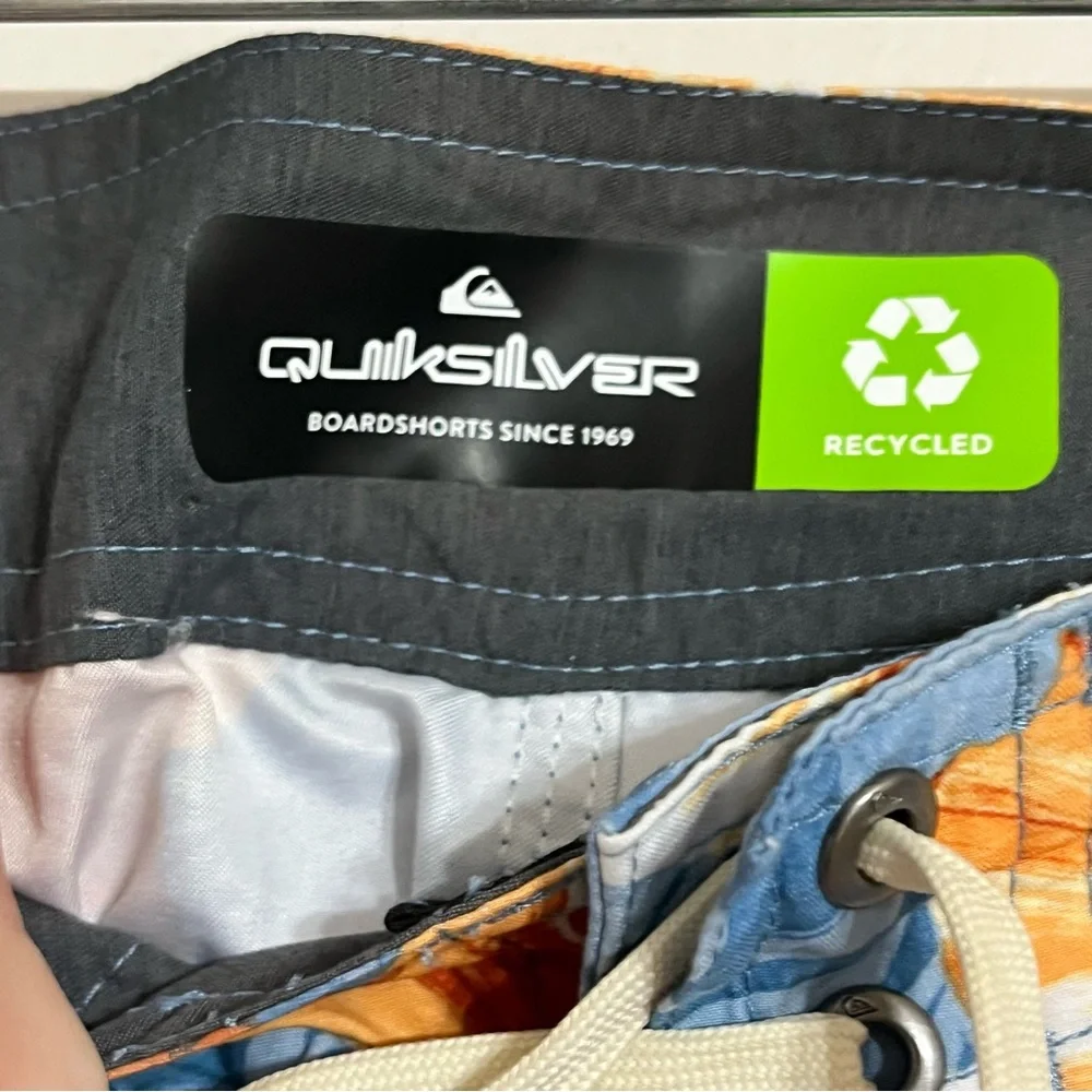 Quiksilver Board Shorts Blue Floral Swim Trunks Men’s Size 38 Inseam‎ 9” - Picture 4 of 9